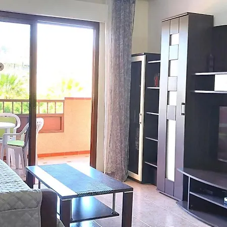 2 Bedroom Cristianos شقة *