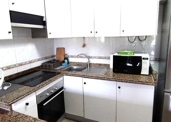 2 Bedroom Cristianos Apartmán Los Cristianos (Tenerife)